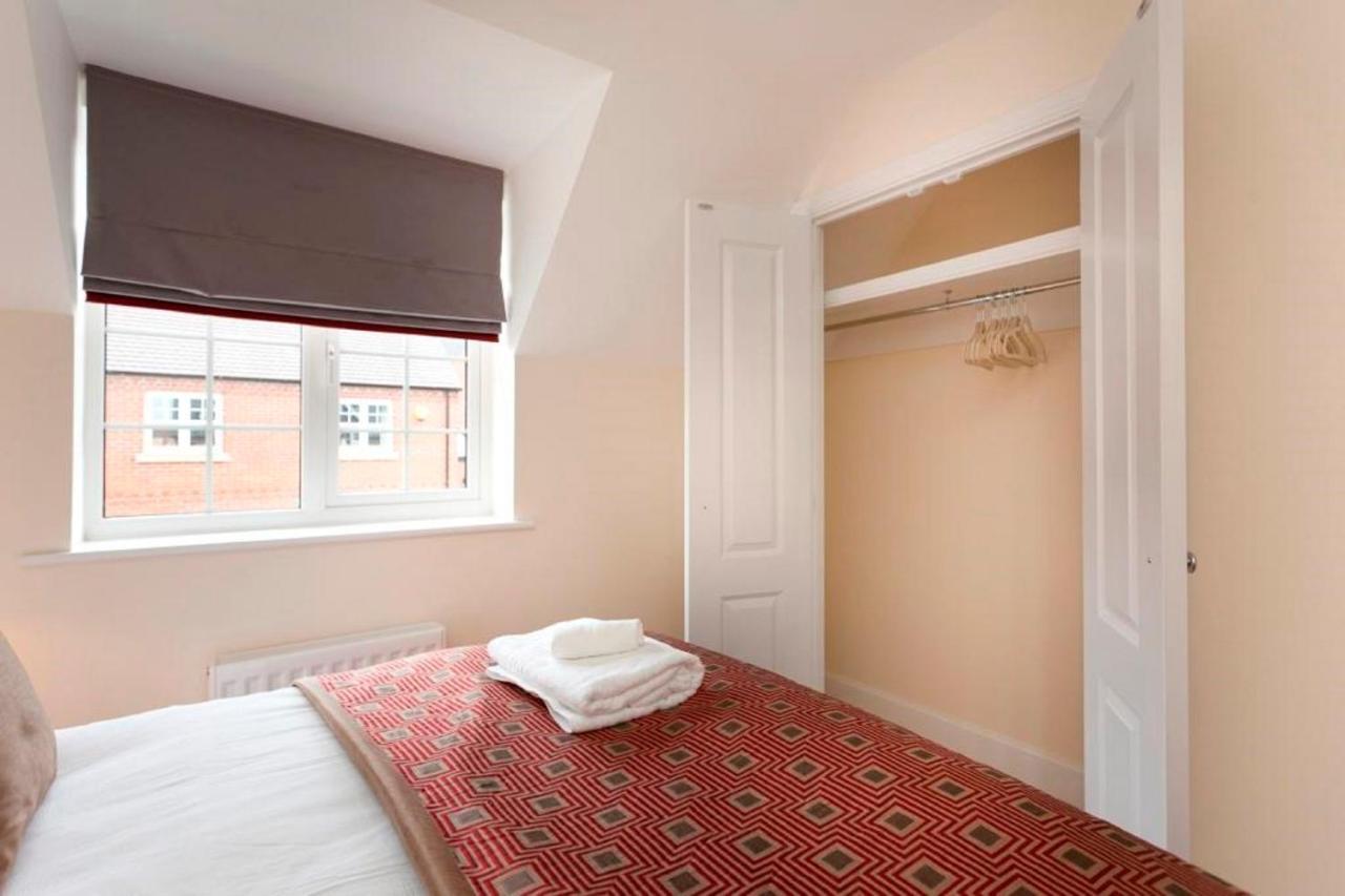 Dbs Serviced Apartments - The Twain Касл-Донингтон Экстерьер фото