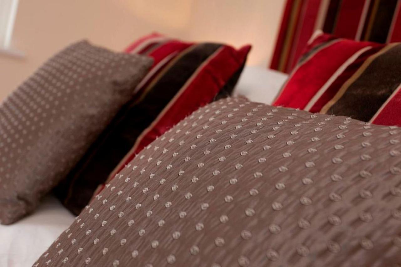 Dbs Serviced Apartments - The Twain Касл-Донингтон Экстерьер фото
